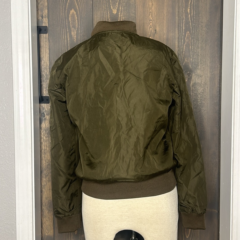 Green Jacket - Picture 6 of 7
